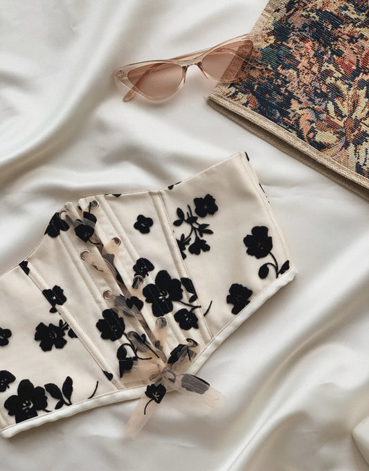 Floral corset belt