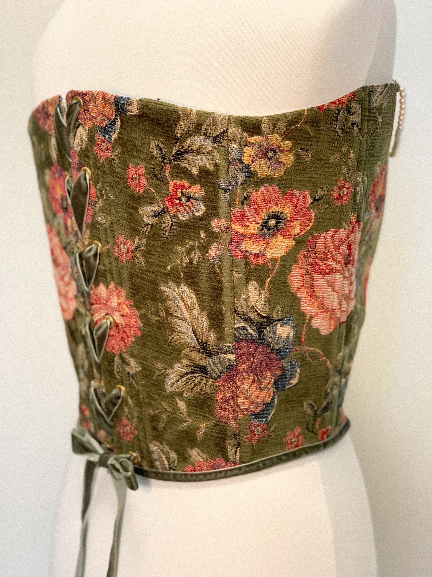 Tapestry floral overbust corset