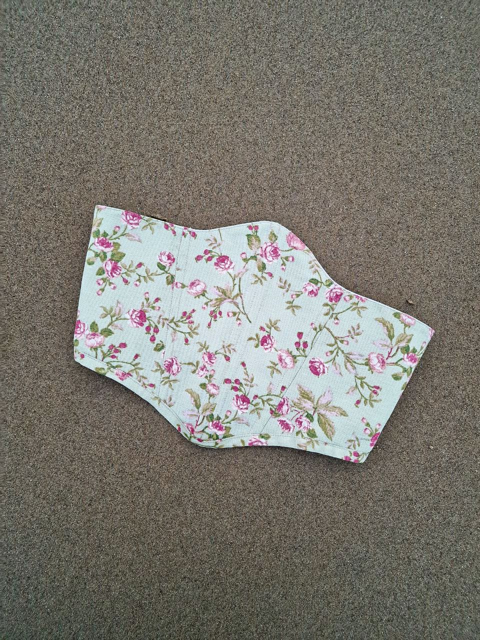 Floral corset belt